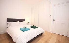 Lovely Flat In Baker Street