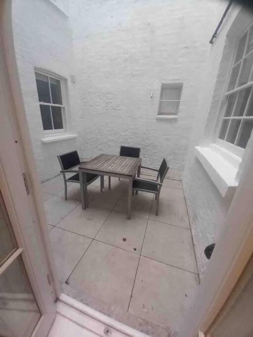 Appartement Lovely Flat In Baker Street à Londres Extérieur photo